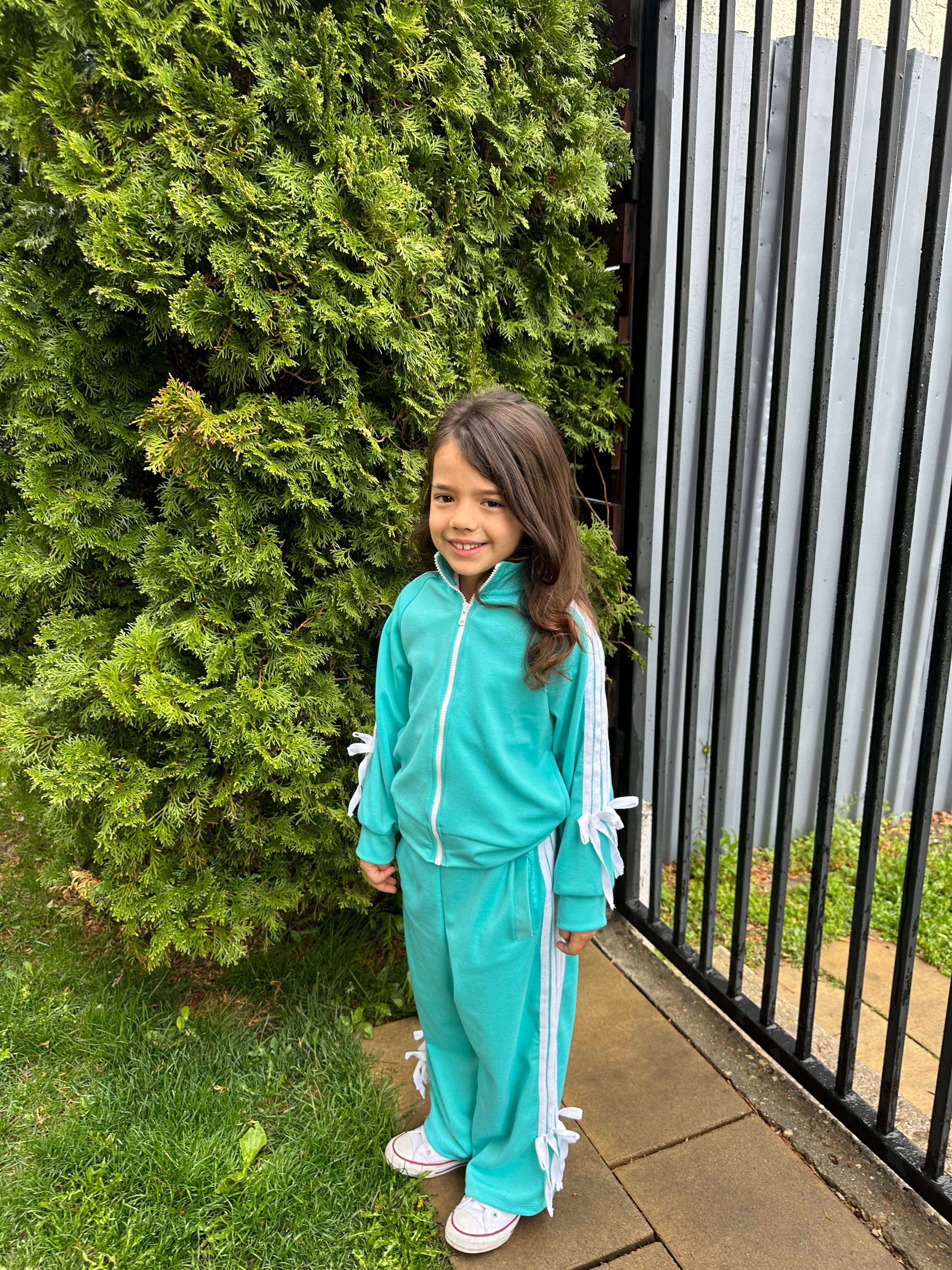 Trening unisex Wisla - pentru fete si baieti - Rosu/ Alb/ Negru/ Bleu/ Roz