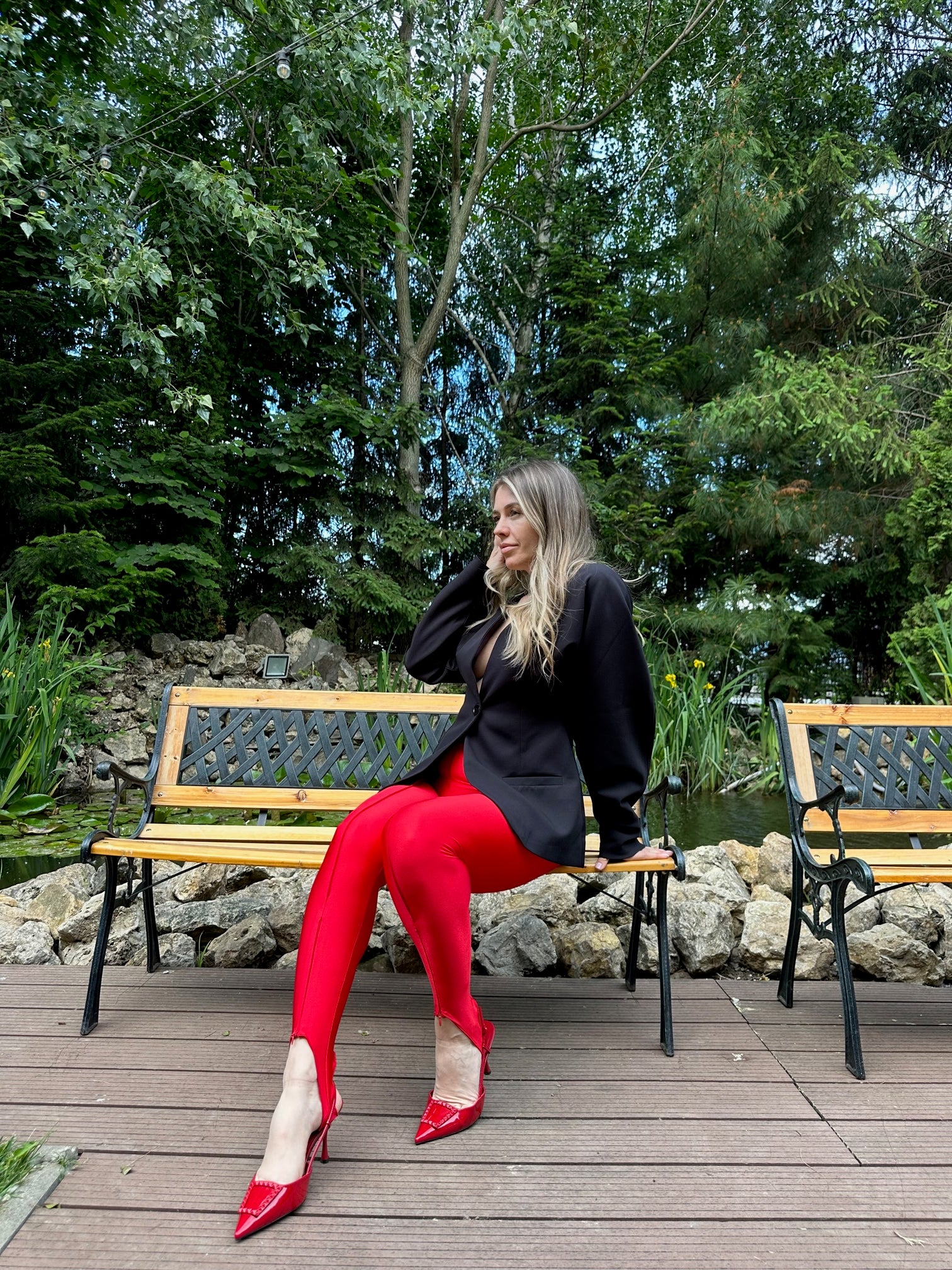 Pantaloni “Famous” - pentru femei - Negru/ Maro/ Albastru Electric/ Gri/ Champagne/ Verde Smarald/ Rosu