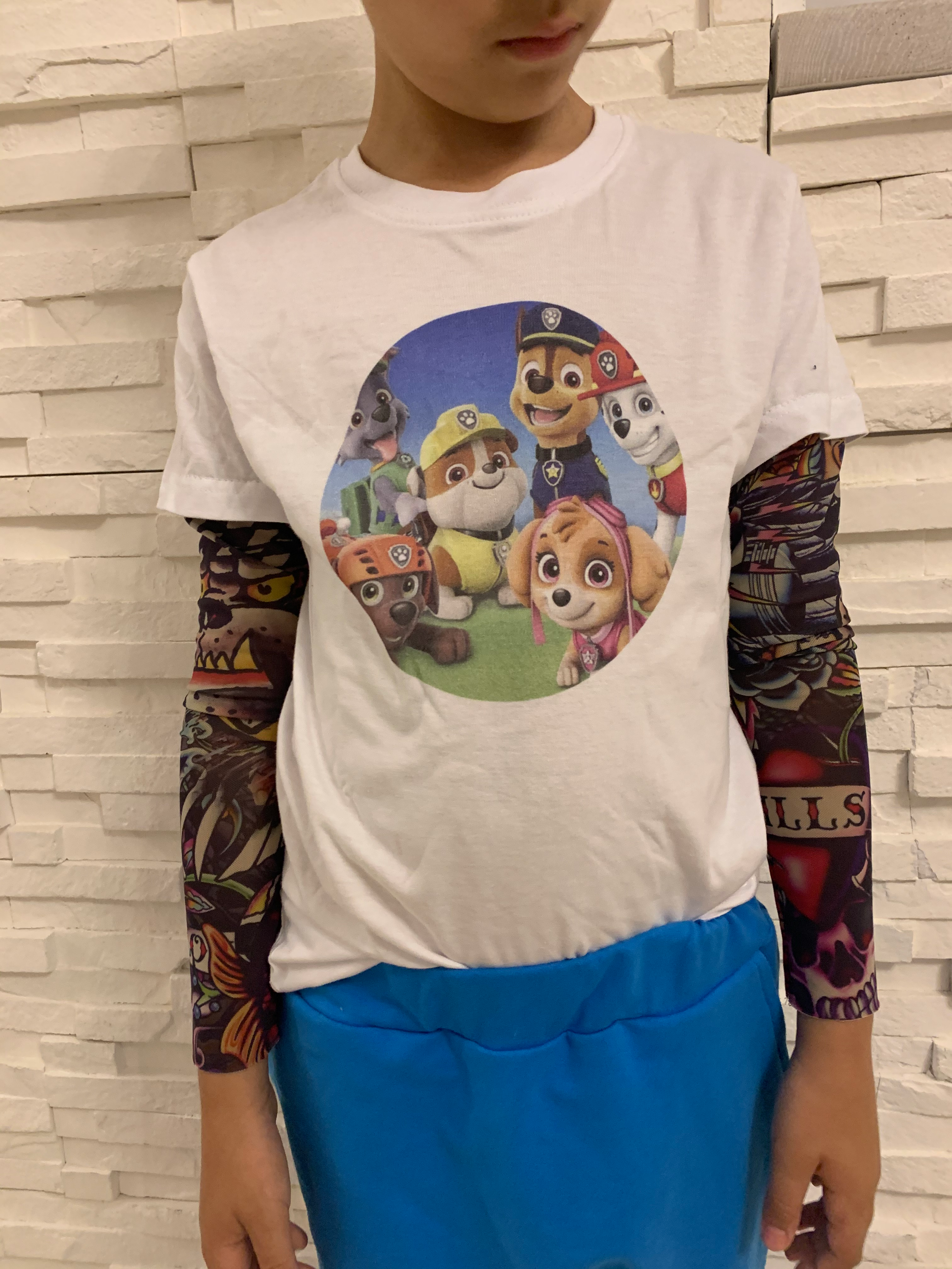 Tricou cu tatuaje: Patrula Cățelușilor - unisex pentru copii
