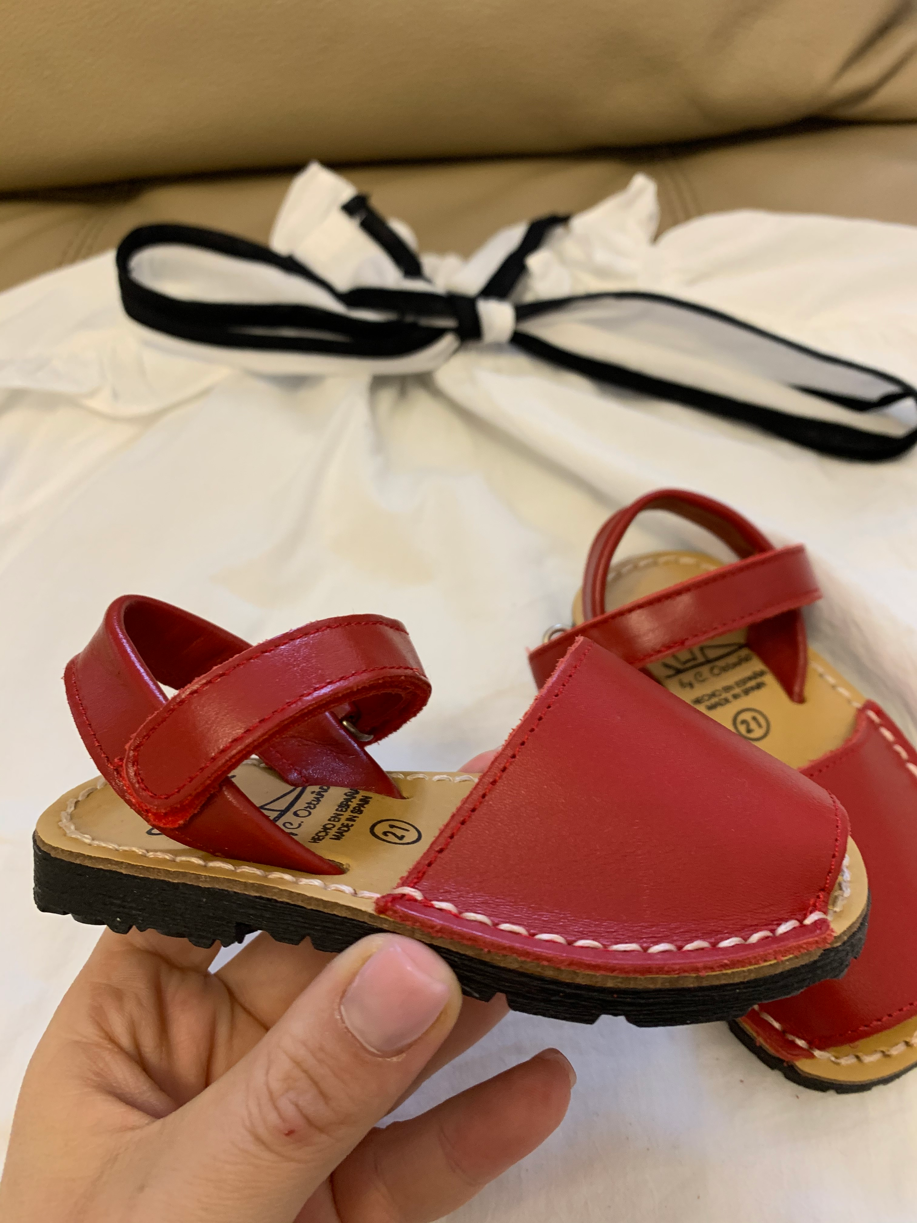 Red Kids Shoes - pentru fetite