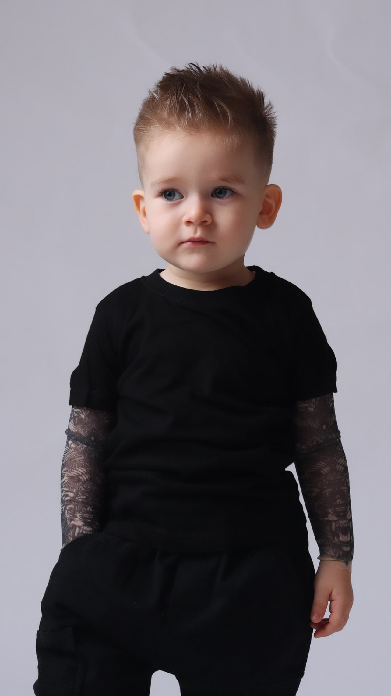 Tricou tatuaje Sensy - unisex pentru copii si adulti - Alb / Negru / Gri / Rosu