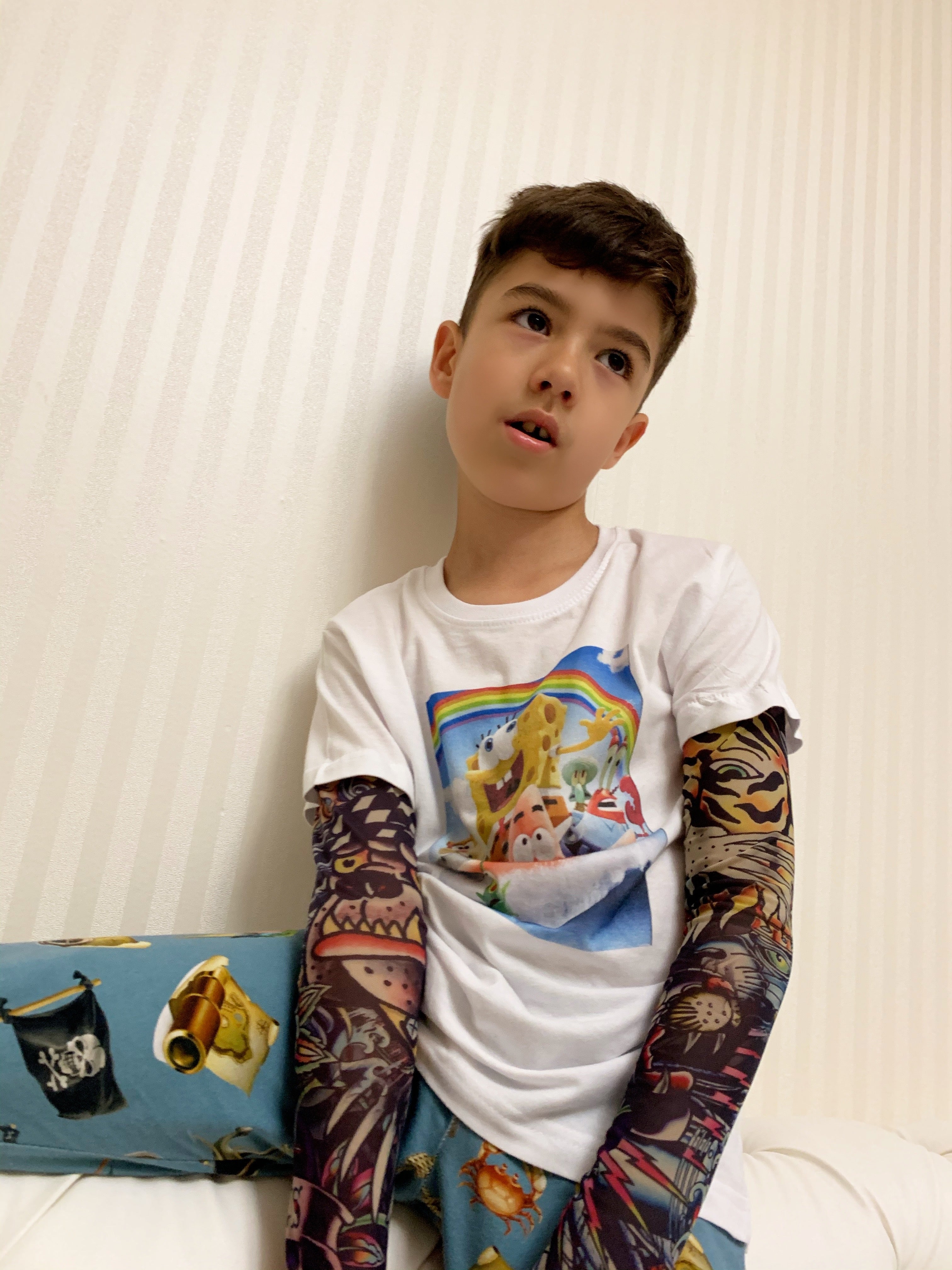 Noua colecție de tricouri cu tatuaje: SpongeBOB - unisex pentru copii
